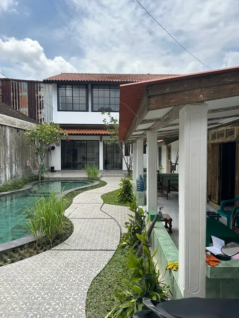 Villa Tria Laweyan Solo