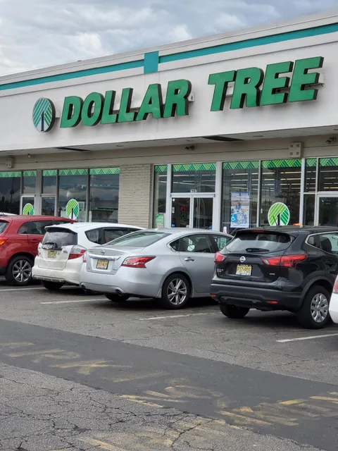 Airport Plaza Shopping Center