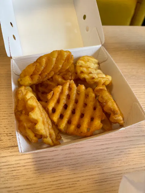 Kiss my Burger by La Vie