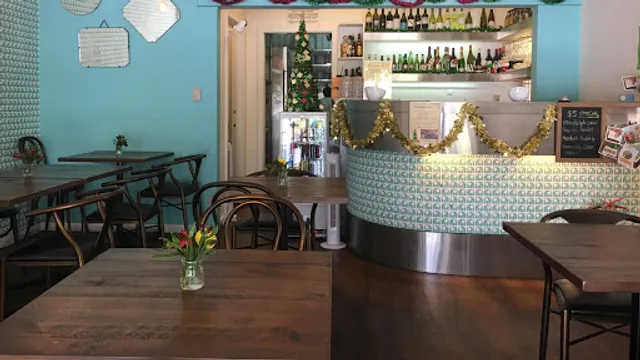 Now or Never Cafe and Thai Cuisine