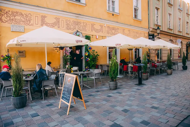 tu i teraz bistro & cocktail