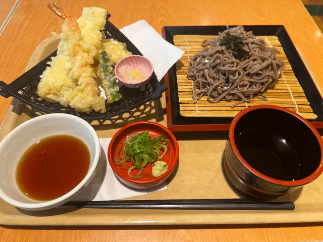 軽食甘味処 四六時中 伊勢店（フードコート）