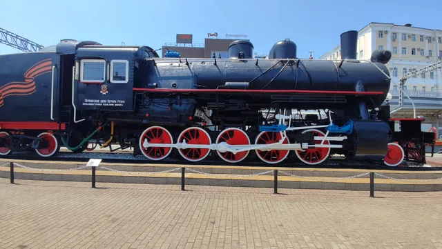 Памятник труду железнодорожников