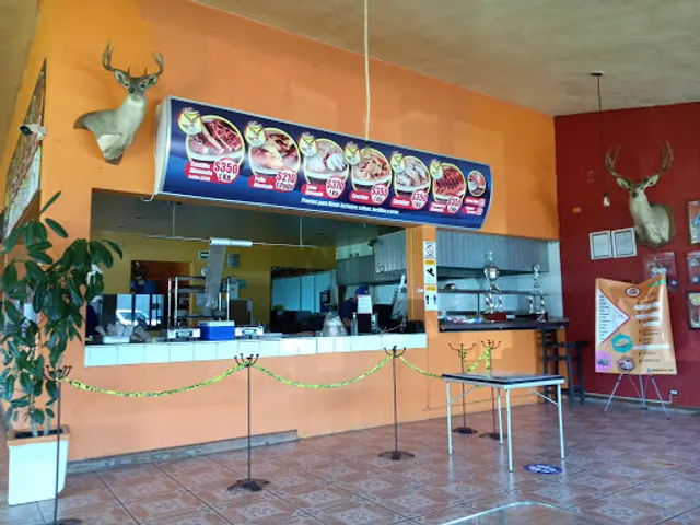 EL PARIENTE CARNES AHUMADAS