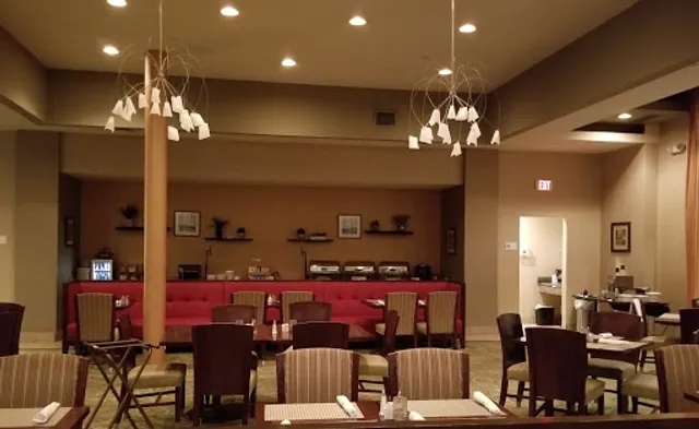 31 Hundred Restaurant & Bar