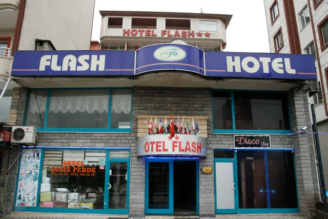 Hotel Flash
