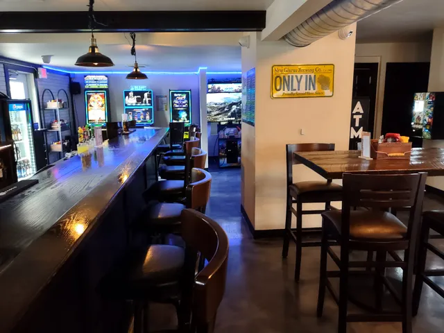 Edgewater Bar & Grill