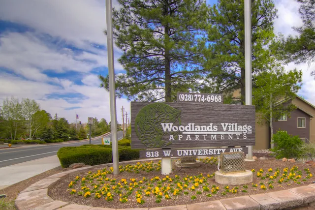 Woodlands Village Apartments