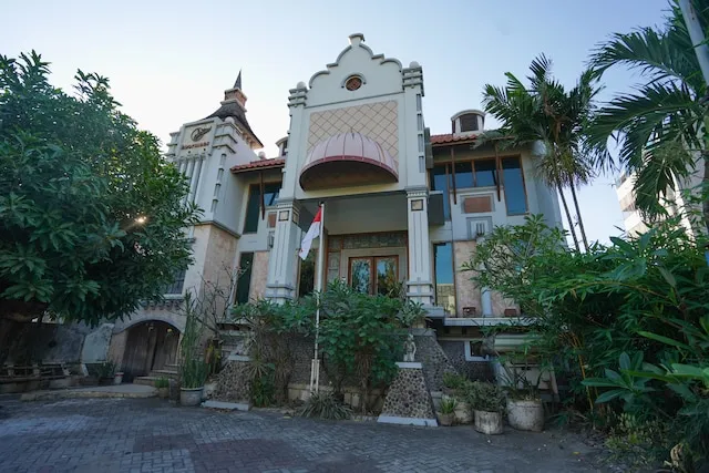 OYO 751 Hoormoes House