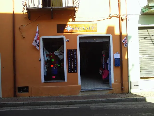 Il Maestrale Nautica - Souvenir Sardegna - Rimessaggio