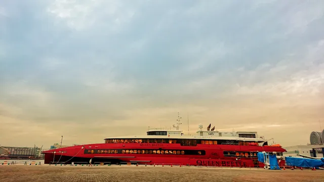 Central Pier Event Yard