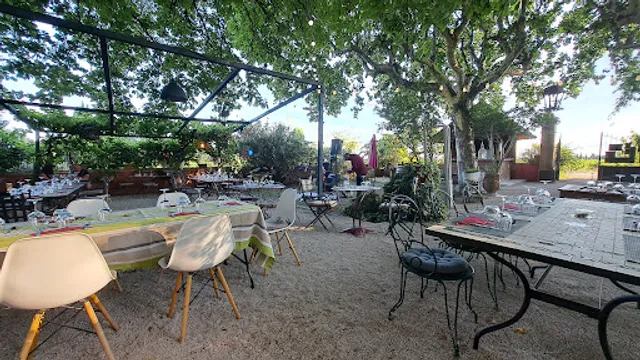 Auberge La Tuilerie au Domaine Grand-Père Jules