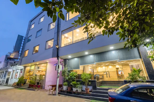 Hotel Arch - Near Aerocity New Delhi