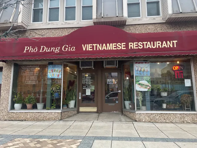 Dung Gia Restaurant