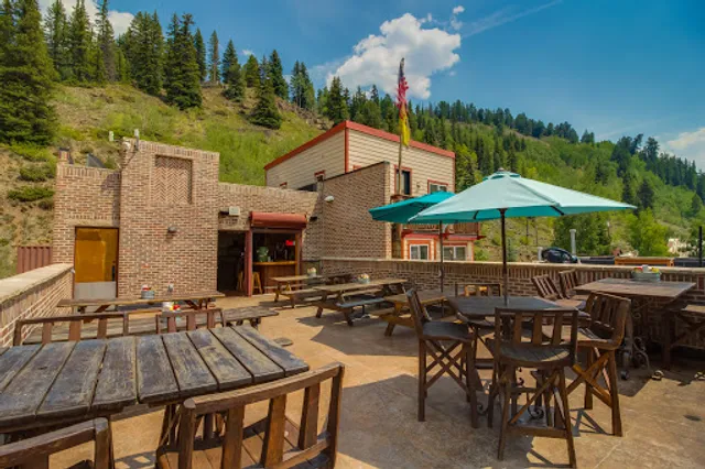 Mango's Mountain Grill