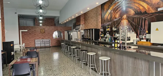 SB. Dreams Bar Pizzeria