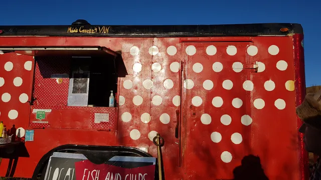 Mia's Country Van - Local Fish & Chips