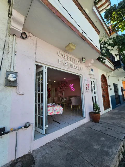 Melina's Cake Design.