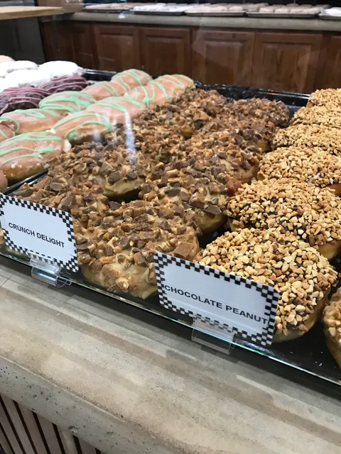Rise'n Roll Bakery - Plymouth