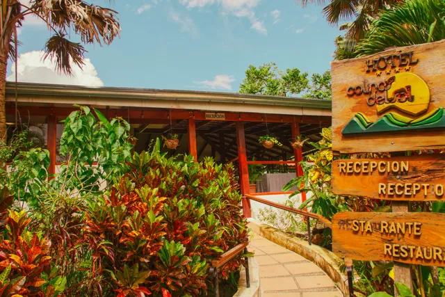 Hotel Colinas Del Sol