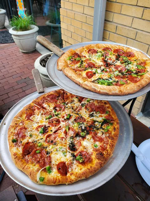 Walter's303 Pizzeria & Publik House