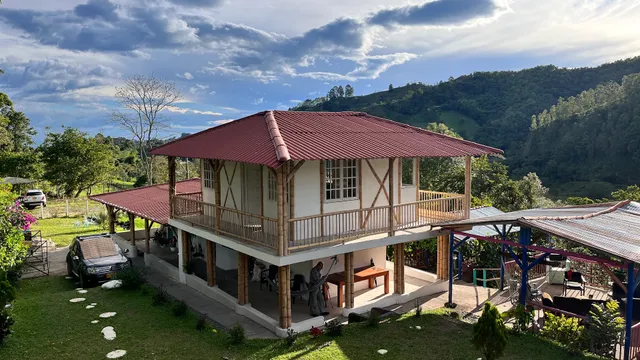 FINCA LA ABUNDANCIA COFFEE TOUR