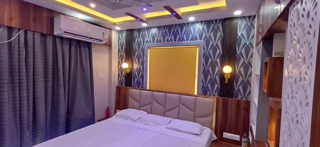 Home Away from Home, OLD DIGHA