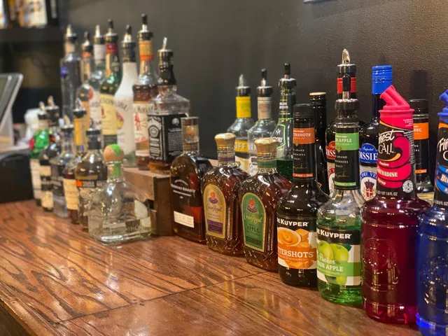 The Beehive Bar & Lounge