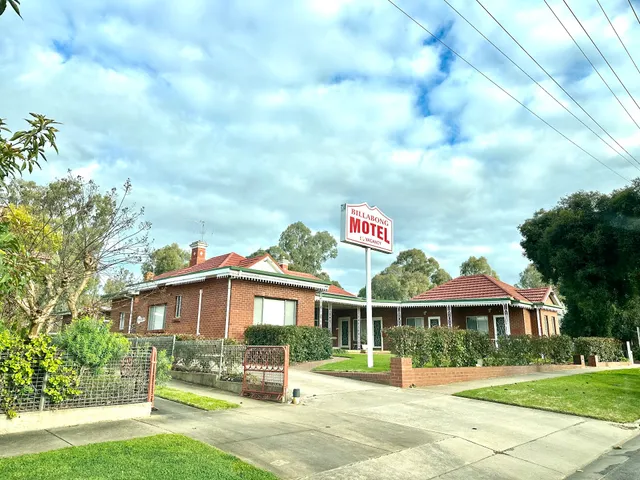 Billabong Motel