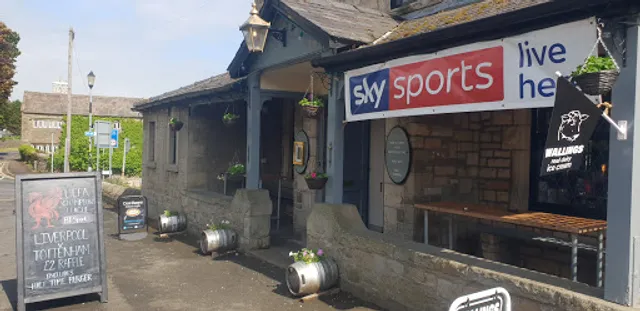 The Greyhound at Halton