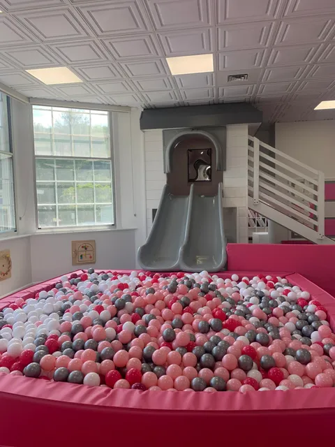 Totsy Turvy Cafe and Play