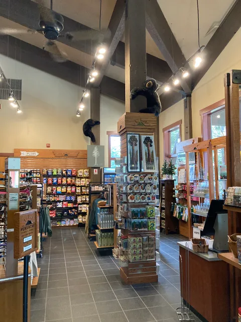 Wuksachi Lodge Gift Shop