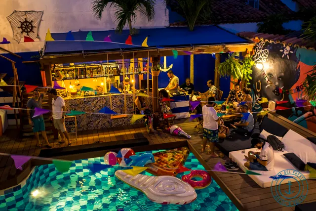 Casa del Puerto Hostel & Suites