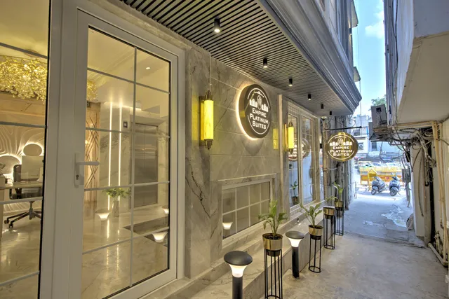 EMPIRE PLATINUM SUITES