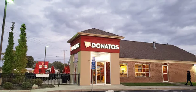 Donatos Pizza