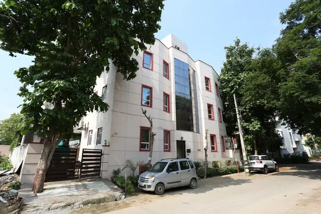 OYO Galaxxy Inn Near Aravali Biodiversity Park
