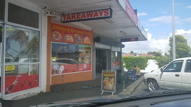 Mobil Corner Takeaway