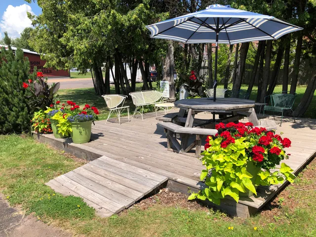 North Coast Inn & Chalets