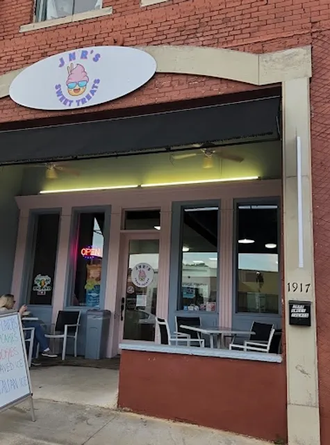 JNR's Ice Cream and Pizza Shop