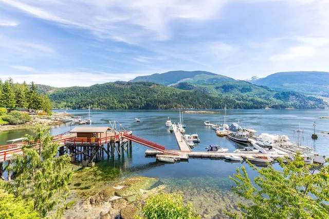 Bathgate Resort and Marina