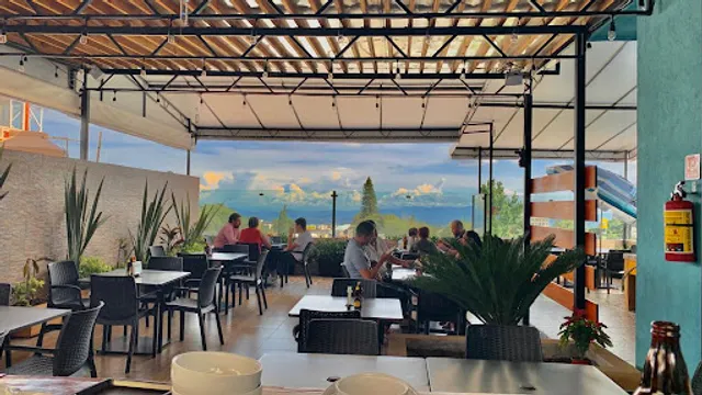 La Terraza, Mariscos and Grill