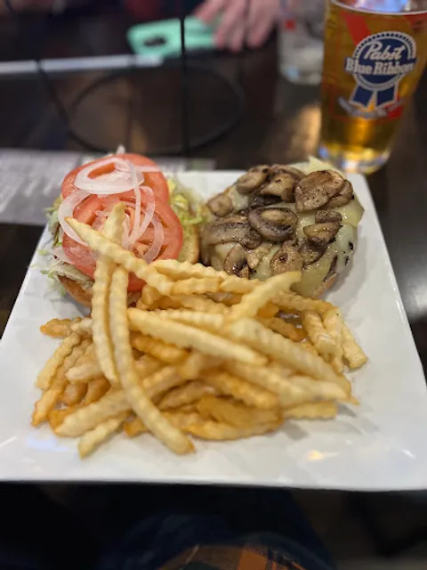 Riverton Station Pizza, Bar & Grill