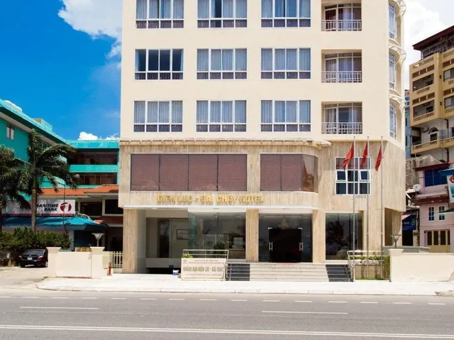 Khách Sạn Điện Lực Bãi Cháy