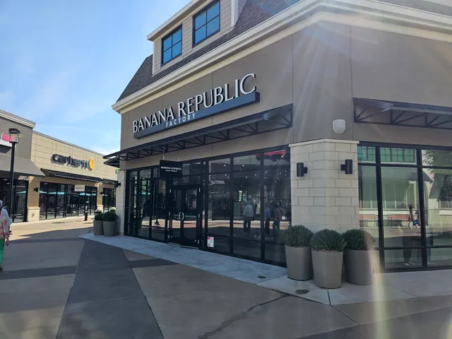 Grunt Style @ Tulsa Premium Outlets