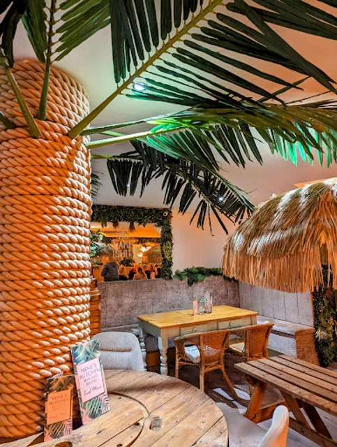 Delilahs Bar & Bistro