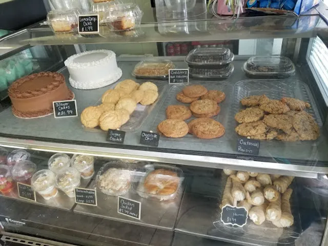 Mama D's Sweet Shop & More