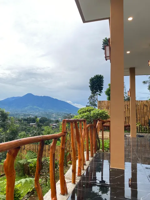 Mori Operated by Nginapsini