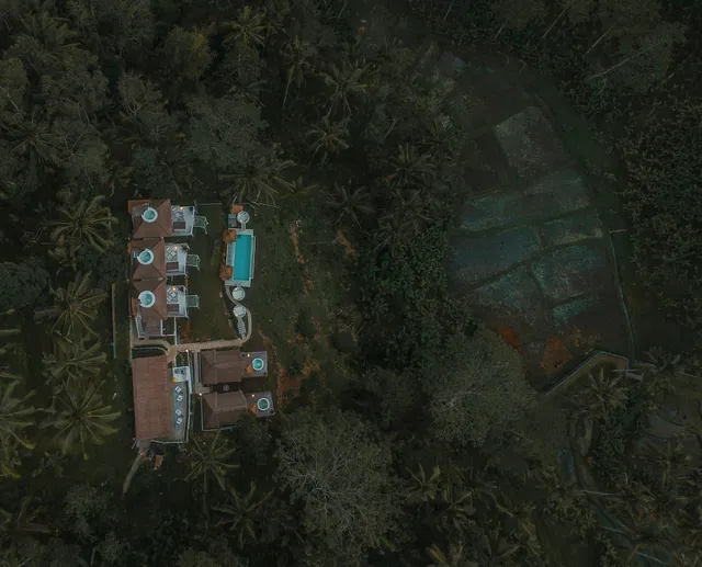 Woywoy Escape Bresela