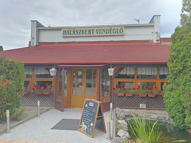 Halászkert Vendéglő, Kis-Duna Motel & Camping