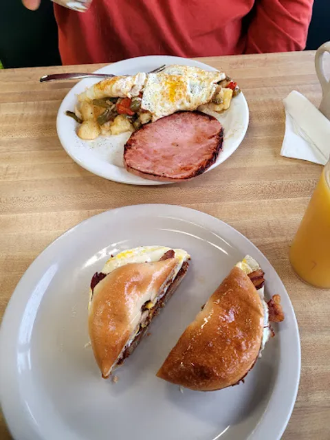 George's Breakfast & Lunch